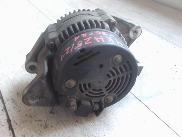 bontott OPEL VECTRA A Generátor