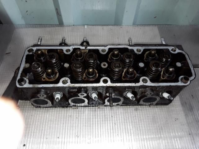 bontott OPEL VECTRA A Hengerfej