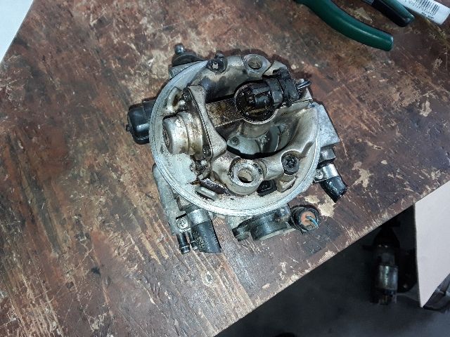 bontott OPEL VECTRA A Központi Injektor