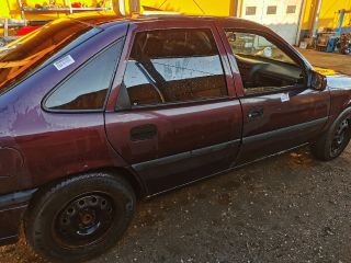 bontott OPEL VECTRA A Motor (Fűzött blokk hengerfejjel)