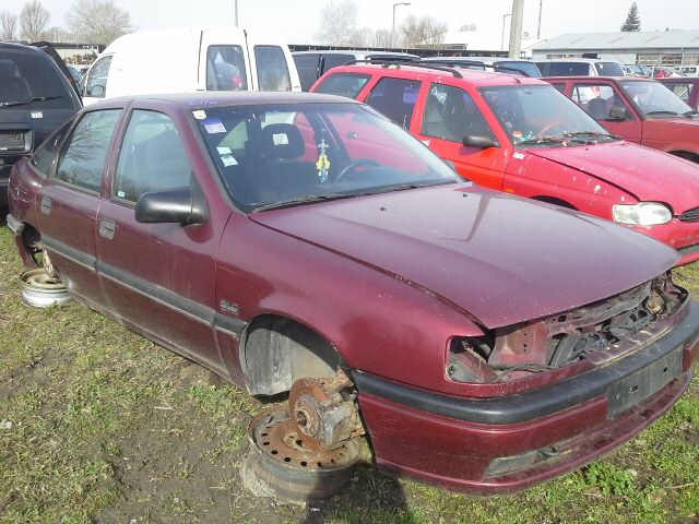 bontott OPEL VECTRA A Vízhűtő Radiátor (Nem klímás)