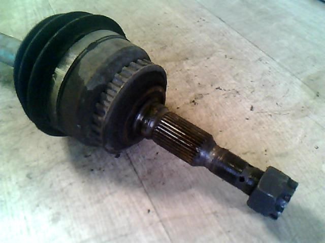 bontott OPEL VECTRA A Bal Féltengely