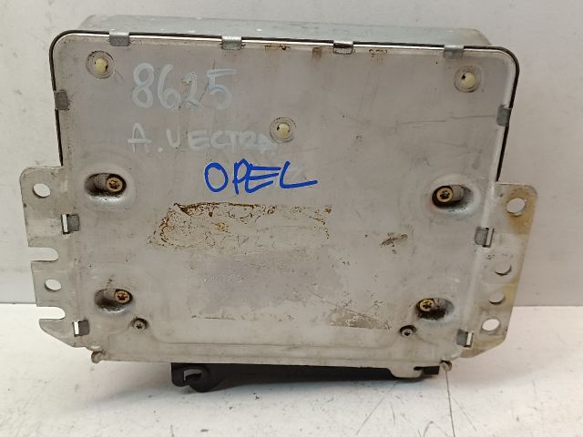 bontott OPEL VECTRA A Motorvezérlő