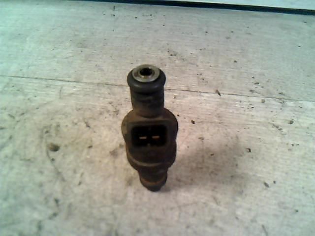 bontott OPEL VECTRA A Porlasztó (1 db)