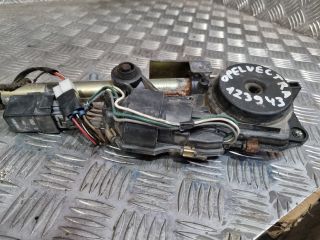 bontott OPEL VECTRA A Antenna Erősítő