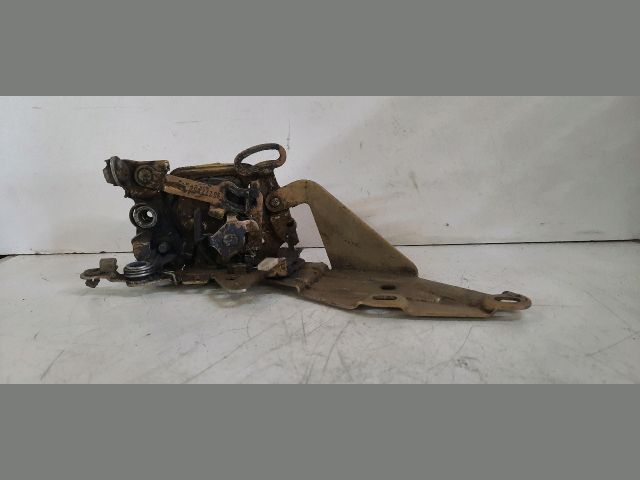 bontott OPEL VECTRA A Bal első Ajtózár