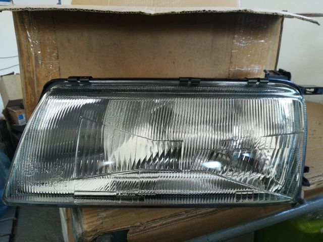 bontott OPEL VECTRA A Bal Hátsó Lámpa