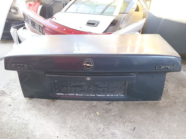 bontott OPEL VECTRA A Csomagtérajtó (Részeivel)
