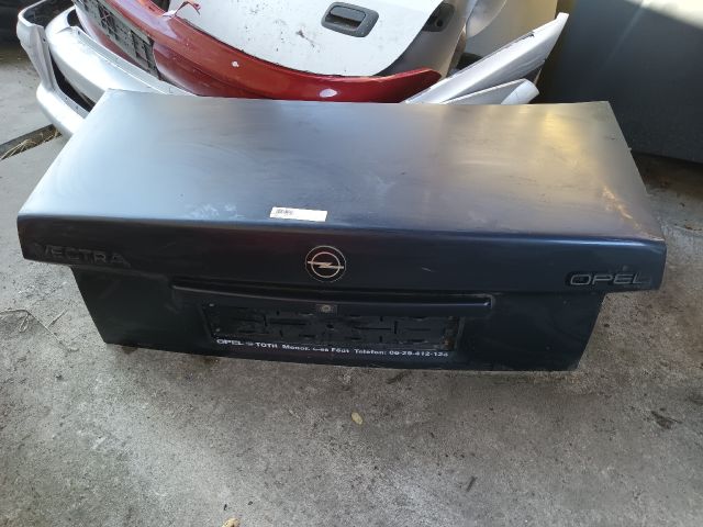 bontott OPEL VECTRA A Csomagtérajtó (Részeivel)