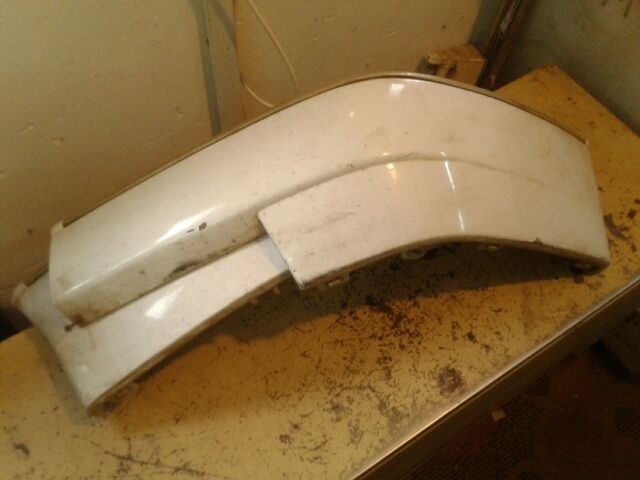 bontott OPEL VECTRA A Első Lökhárító Alsó (Műanyag)