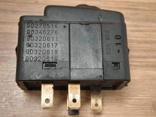 bontott OPEL VECTRA A Fényszórómagasság Állító Kapcsoló