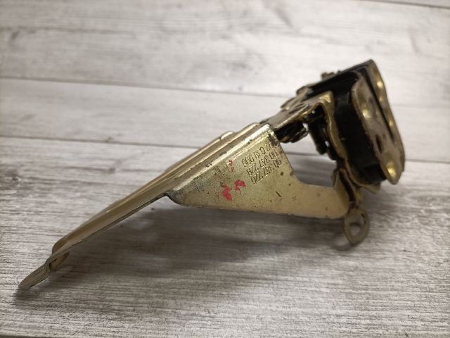 bontott OPEL VECTRA A Jobb első Ajtózár