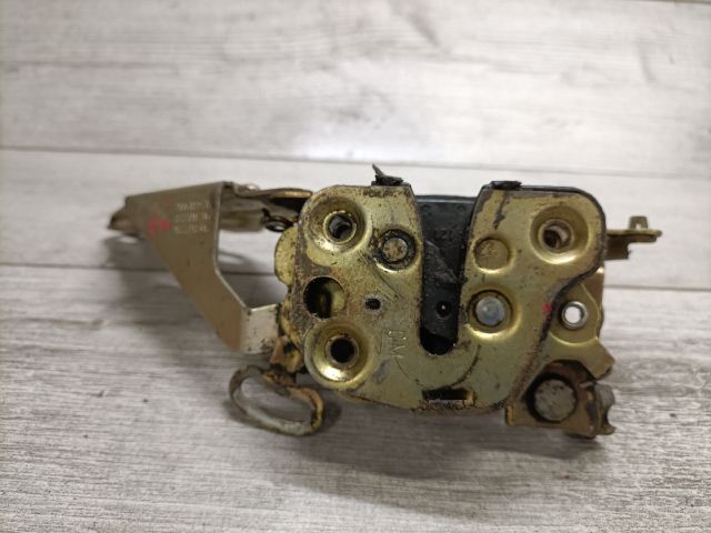 bontott OPEL VECTRA A Jobb első Ajtózár