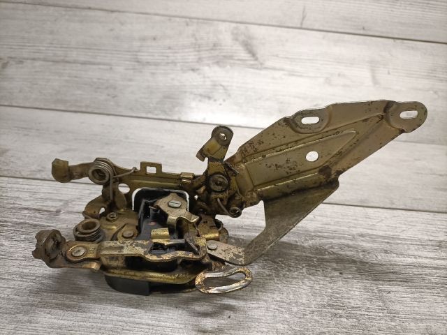 bontott OPEL VECTRA A Jobb első Ajtózár