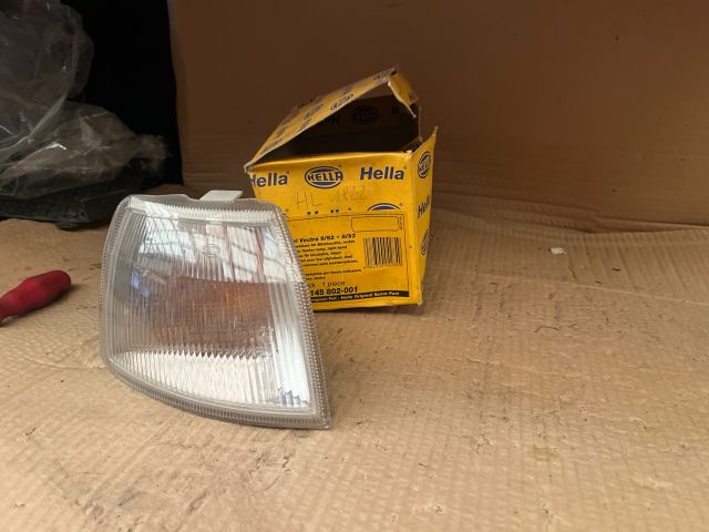 bontott OPEL VECTRA A Jobb első Irányjelző