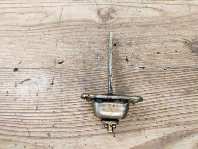 bontott OPEL VECTRA A Jobb hátsó Ajtóhatároló