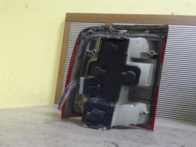 bontott OPEL VECTRA A Jobb Hátsó Lámpa