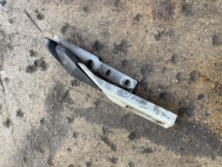 bontott OPEL VECTRA A Motorháztető Bal Zsanér