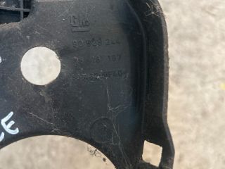 bontott OPEL VECTRA B Alsó Vezérlés Burkolat