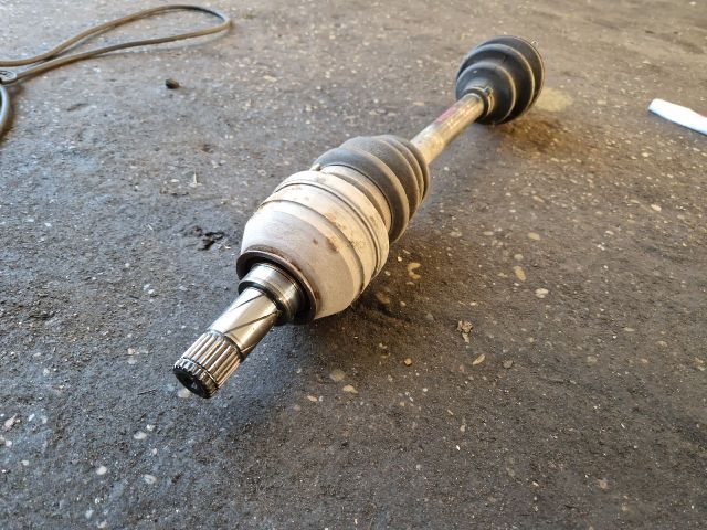 bontott OPEL VECTRA B Bal Féltengely