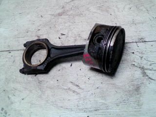 bontott OPEL VECTRA B Dugattyú és Hajtókar