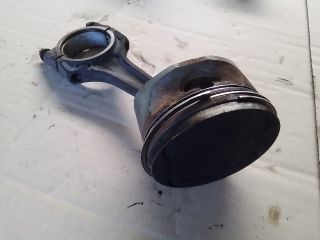 bontott OPEL VECTRA B Dugattyú és Hajtókar