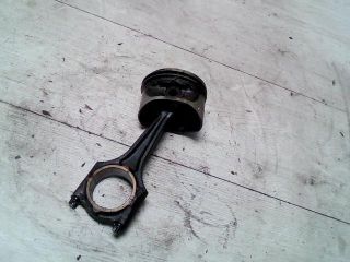 bontott OPEL VECTRA B Dugattyú és Hajtókar