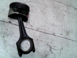 bontott OPEL VECTRA B Dugattyú és Hajtókar