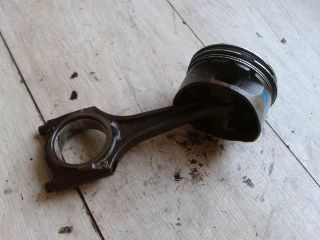 bontott OPEL VECTRA B Dugattyú és Hajtókar