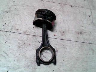 bontott OPEL VECTRA B Dugattyú és Hajtókar