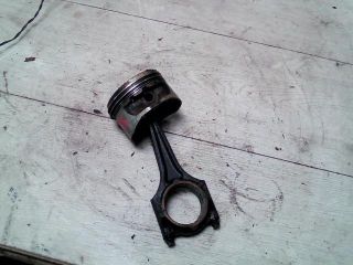 bontott OPEL VECTRA B Dugattyú és Hajtókar