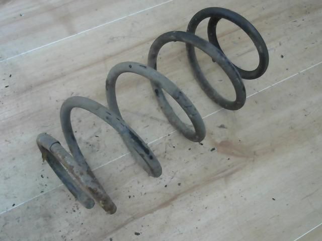 bontott OPEL VECTRA B Első Rugó