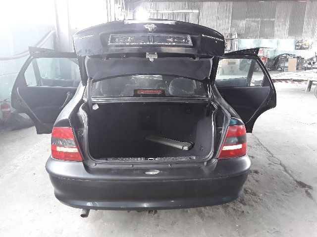 bontott OPEL VECTRA B Homlokfal (Üres lemez)