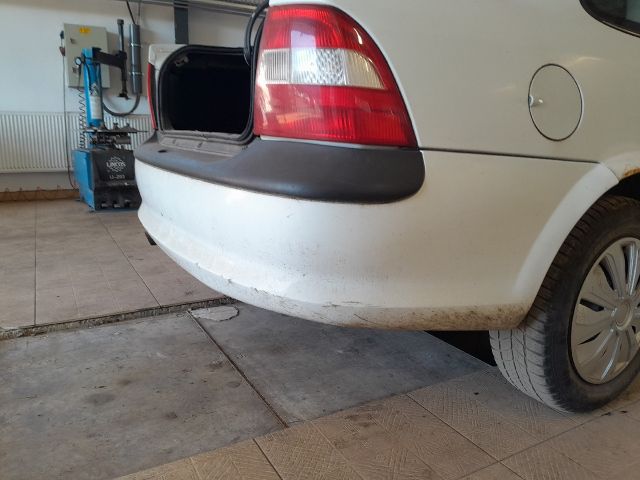 bontott OPEL VECTRA B Homlokfal (Üres lemez)