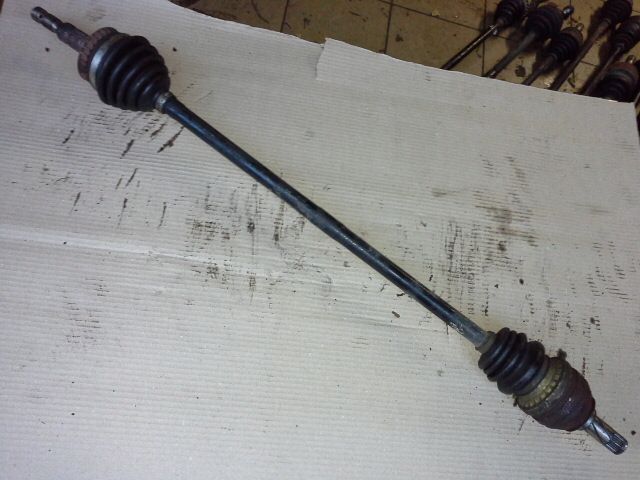 bontott OPEL VECTRA B Jobb Féltengely