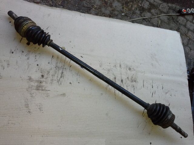 bontott OPEL VECTRA B Jobb Féltengely