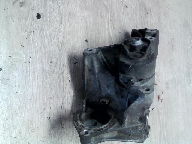 bontott OPEL VECTRA B Klíma Szervó Szivattyú Bak