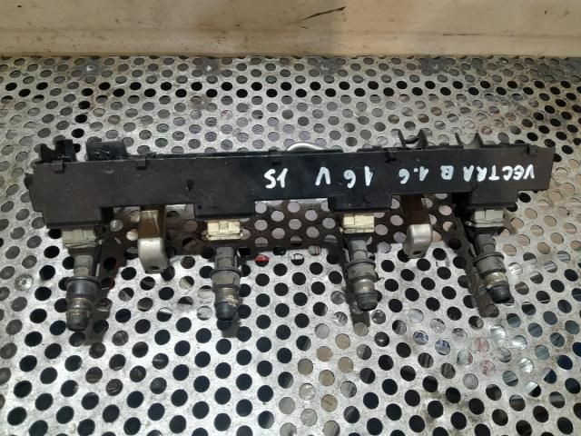 bontott OPEL VECTRA B Közösnyomócső