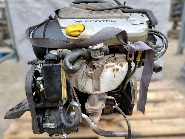 bontott OPEL VECTRA B Központi Injektor