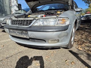 bontott OPEL VECTRA B Motor (Fűzött blokk hengerfejjel)