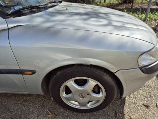 bontott OPEL VECTRA B Motor (Fűzött blokk hengerfejjel)