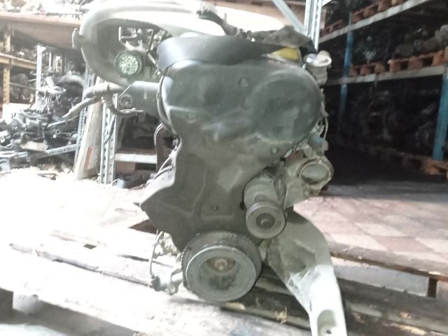 bontott OPEL VECTRA B Motor (Fűzött blokk hengerfejjel)