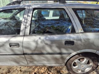 bontott OPEL VECTRA B Motor (Fűzött blokk hengerfejjel)