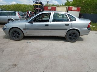 bontott OPEL VECTRA B Motor Tartó Bak Bal