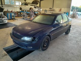 bontott OPEL VECTRA B Nívópálca