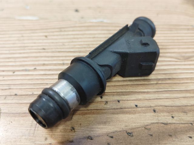 bontott OPEL VECTRA B Porlasztó (1 db)