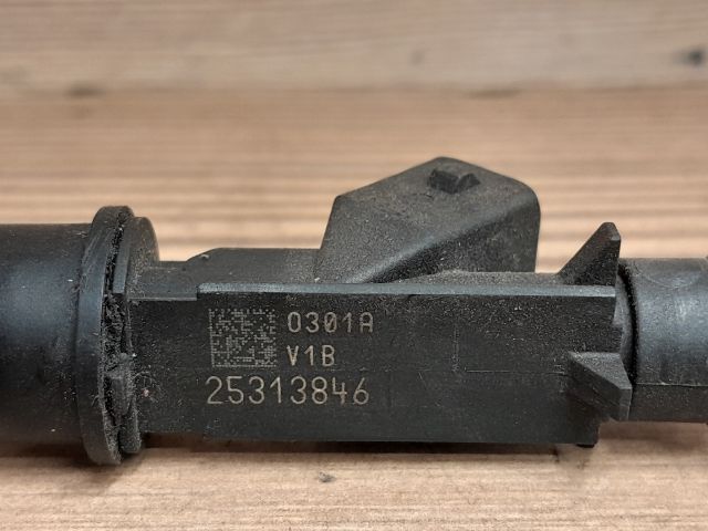 bontott OPEL VECTRA B Porlasztó (1 db)