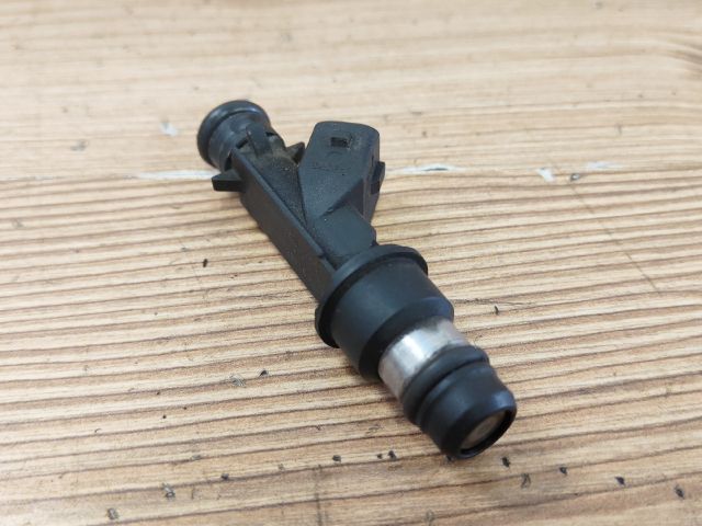 bontott OPEL VECTRA B Porlasztó (1 db)