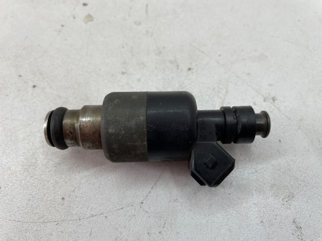 bontott OPEL VECTRA B Porlasztó (1 db)