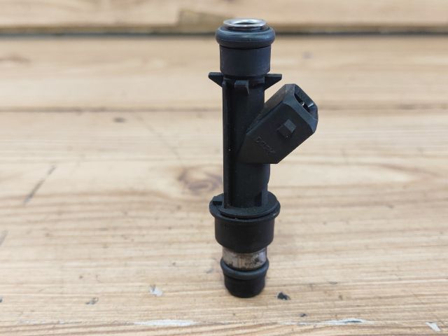 bontott OPEL VECTRA B Porlasztó (1 db)